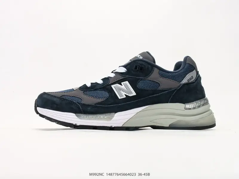 New Balance Chaussures de sport Rétro Polyvalent Classique M992NC #14877645664023